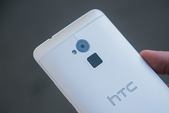 HTC One Max (5).jpg